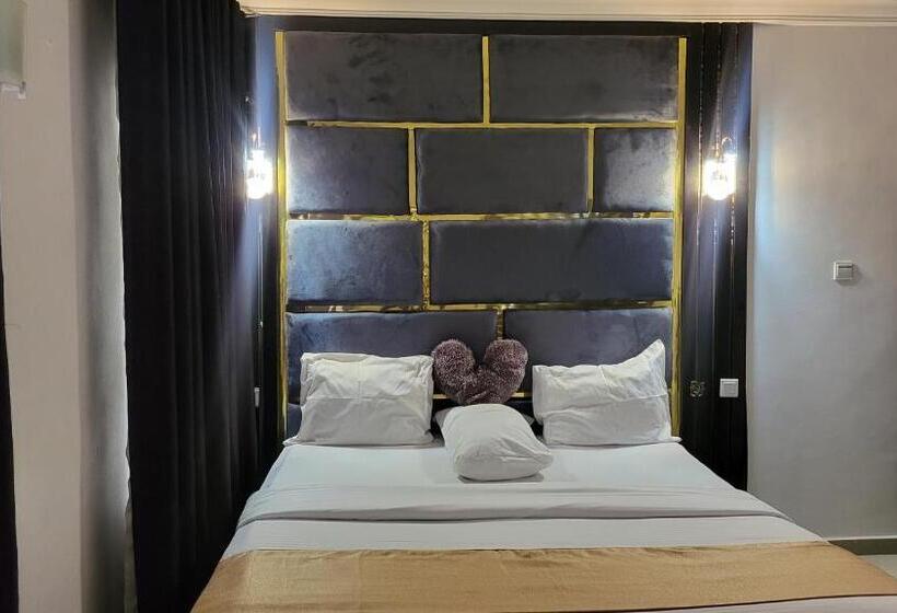 آپارتمان 1 خوابه با بالکن, Palazzo Apartments