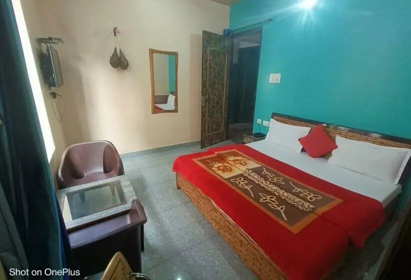 Standard-huone, Rudraksha Hotel & Restaurant By Wb Inn