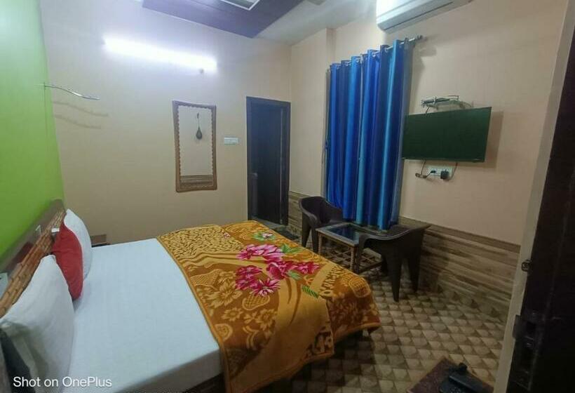 اتاق استاندارد, Rudraksha Hotel & Restaurant By Wb Inn