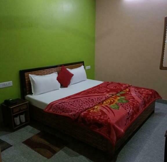 اتاق استاندارد, Rudraksha Hotel & Restaurant By Wb Inn