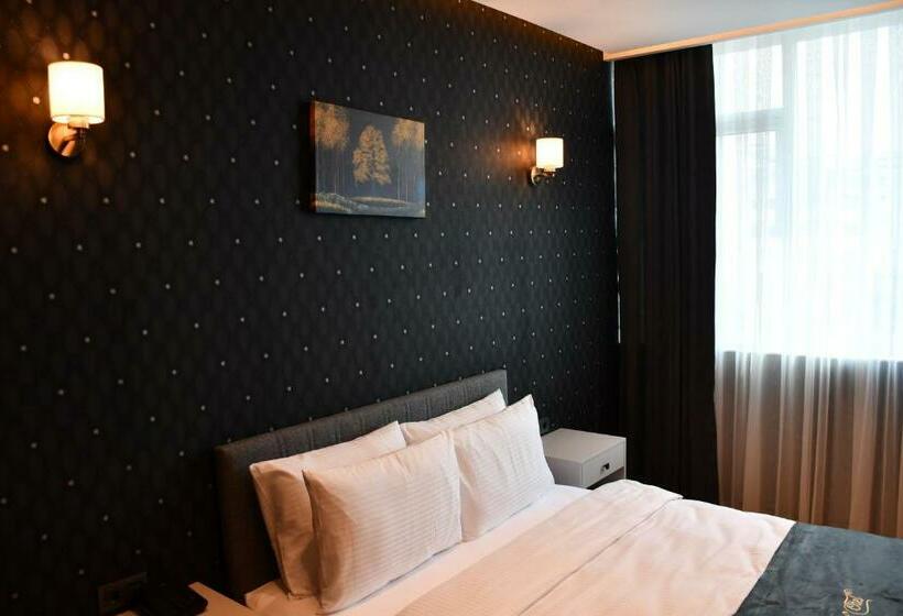 חדר אקונומי, Hmz Luxury