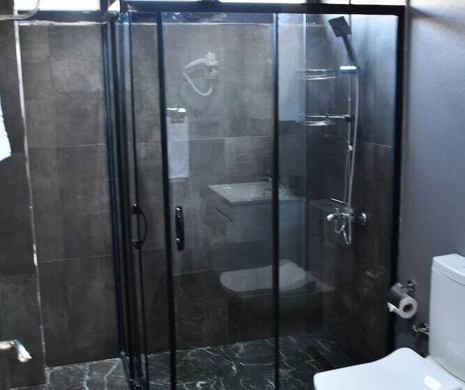 סוויטה משפחתית, Hmz Luxury