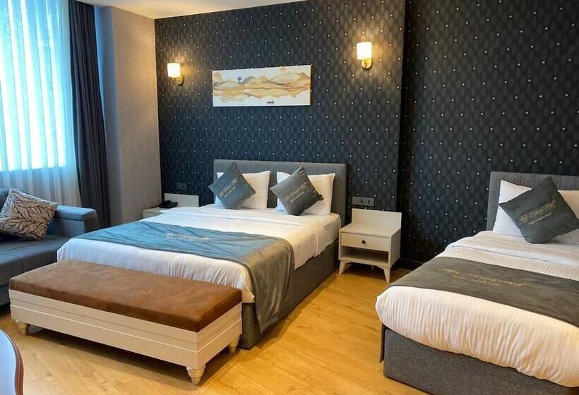 סוויטה משפחתית, Hmz Luxury