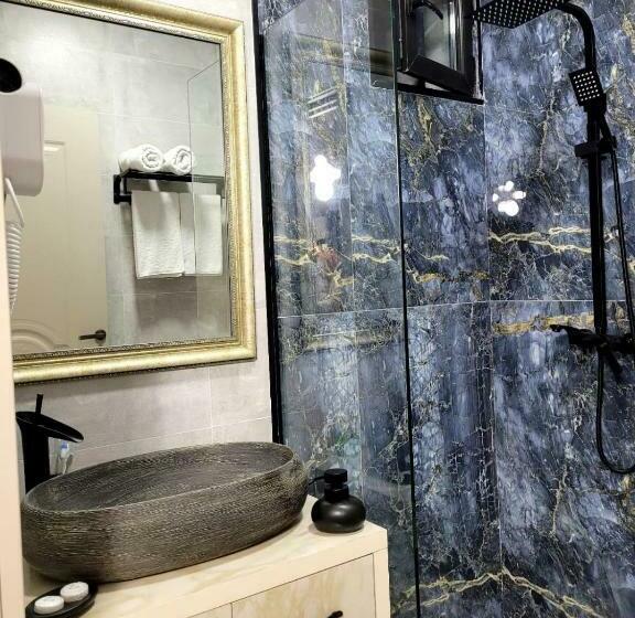 سوئیت با تخت بزرگ, River Boutique