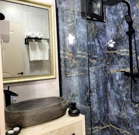 اتاق استاندارد با تخت بزرگ, River Boutique