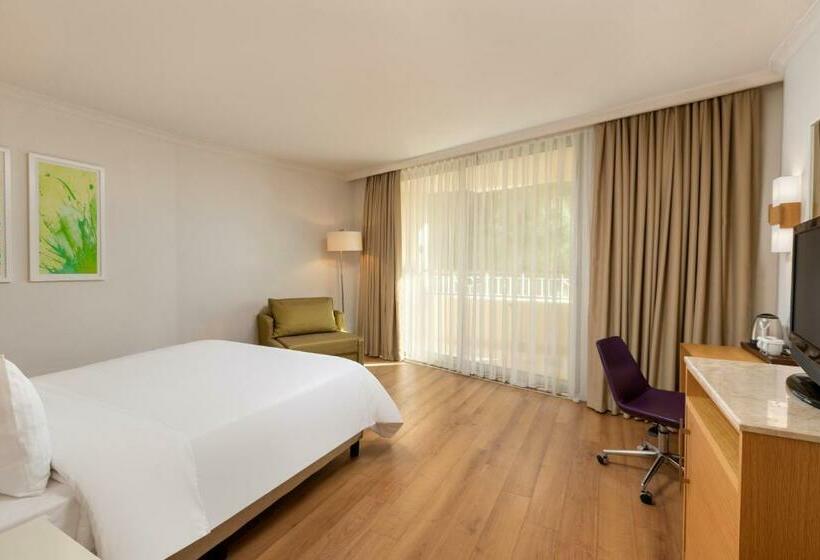 Номер Стандарт Вид на Сад, Rixos Park Belek, The Land of Legends Access
