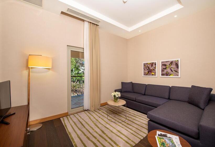 ‫فيلا غرفة نوم واحدة, Rixos Park Belek, The Land of Legends Access