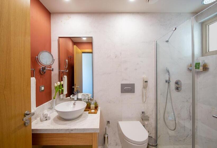 ‫فيلا غرفة نوم واحدة, Rixos Park Belek, The Land of Legends Access