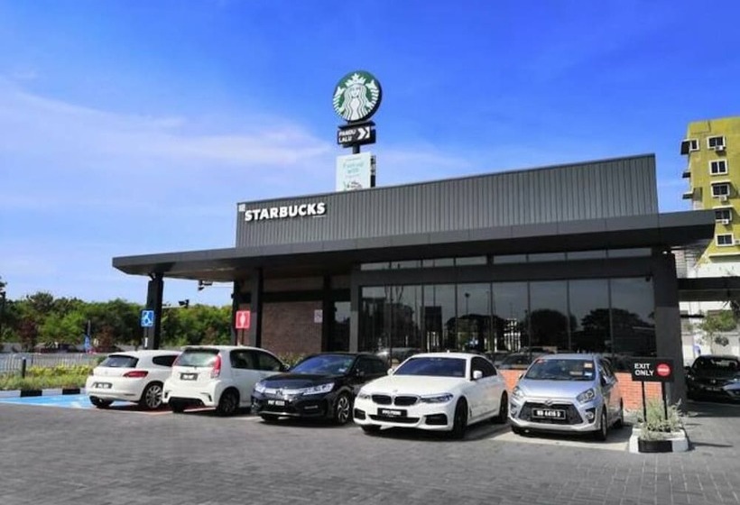 חדר דלוקס לשלושה, The Bagan Suite