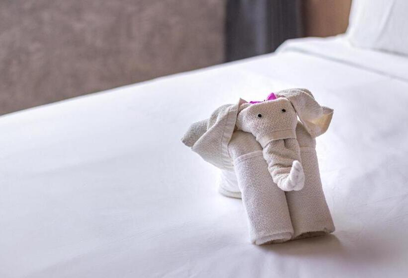 חדר משפחתי דלוקס, The Bagan Suite