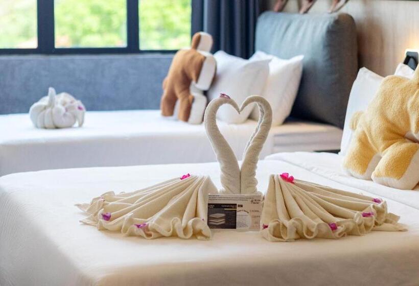 חדר משפחתי, The Bagan Suite