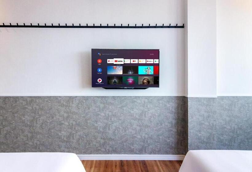 חדר משפחתי דלוקס, The Bagan Suite