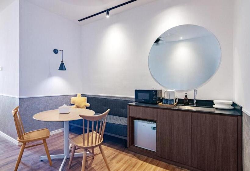 חדר משפחתי דלוקס, The Bagan Suite