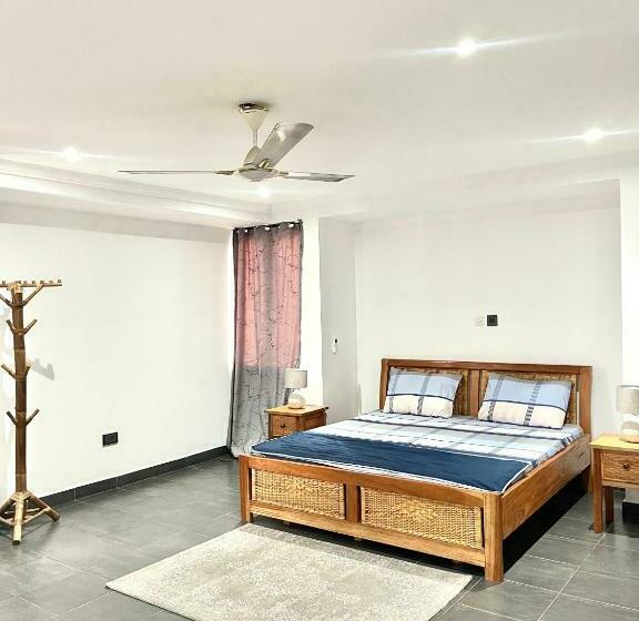 غرفة قياسية, The Dzorwulu Castle A Villa With Private Rooms