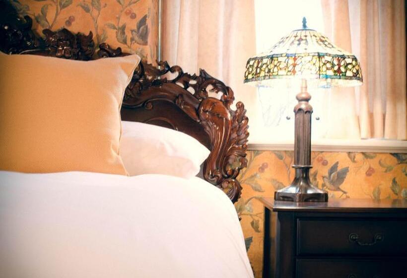 غرفة قياسية, Queen Anne Inn