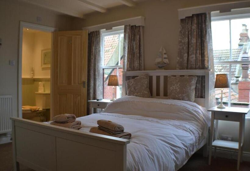 בית, 2 חדרי שינה, Sanders Yard