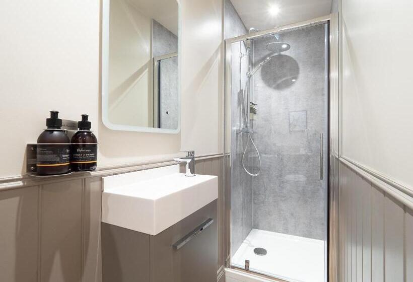 غرفة قياسية سرير كينج, The Bridge House Henley