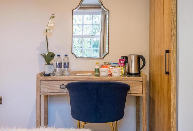 غرفة قياسية سرير كينج, The Bridge House Henley