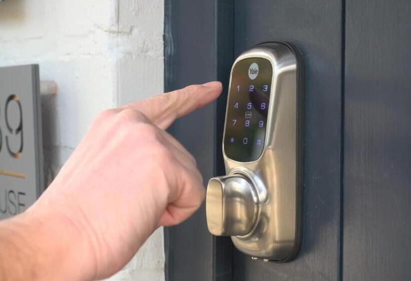 غرفة قياسية سرير كينج, The Bridge House Henley