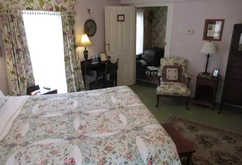 スタンダードルーム, Carrier Houses Bed & Breakfast