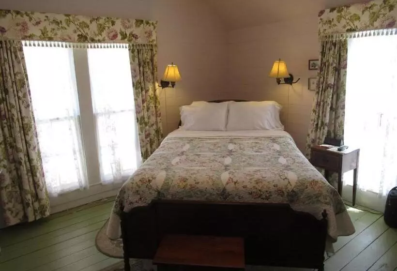 スタンダードルーム, Carrier Houses Bed & Breakfast