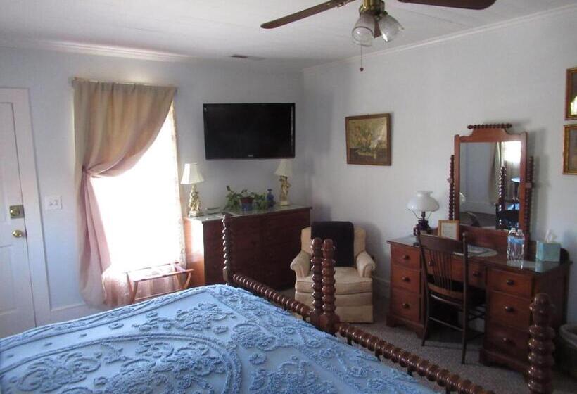 Номер Deluxe Кровать Кинг, Carrier Houses Bed & Breakfast