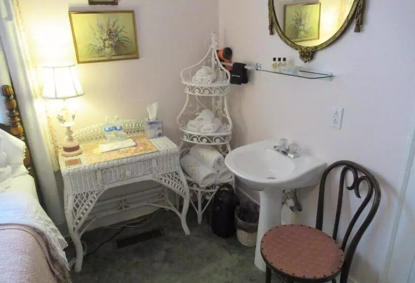 スタンダードトリプルルーム, Carrier Houses Bed & Breakfast