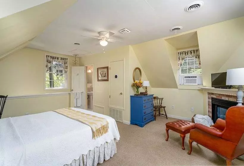 スイート, Cedars Of Williamsburg Bed & Breakfast