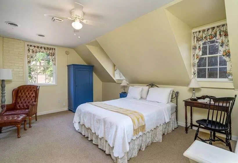 スイート, Cedars Of Williamsburg Bed & Breakfast