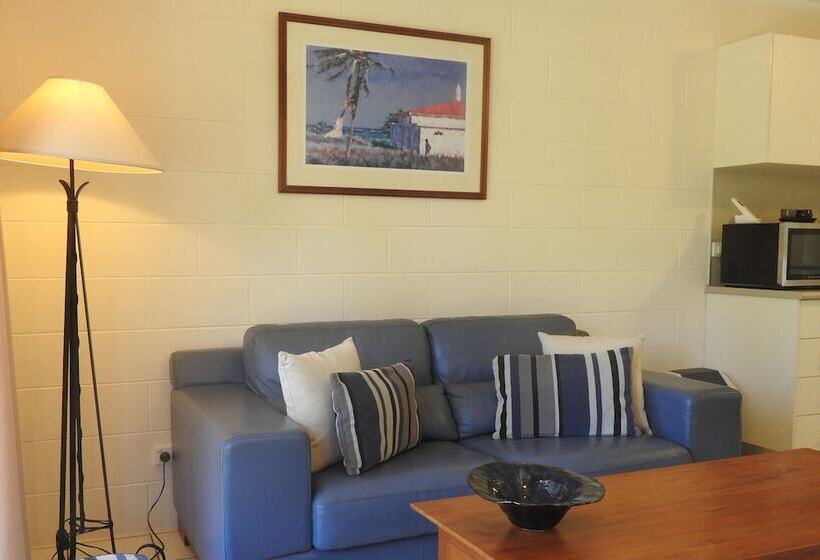 Апартаменты Премиум 1 Спальня, Clifton Sands Holiday Apartments