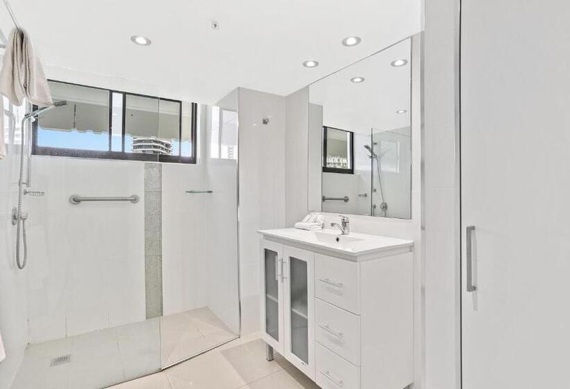 شقة 3 غرف, De Ville Apartments