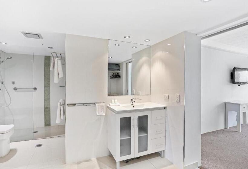 شقة 3 غرف, De Ville Apartments