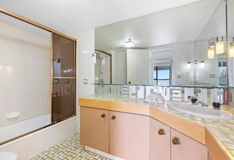 آپارتمان اقتصادی دو خوابه, De Ville Apartments