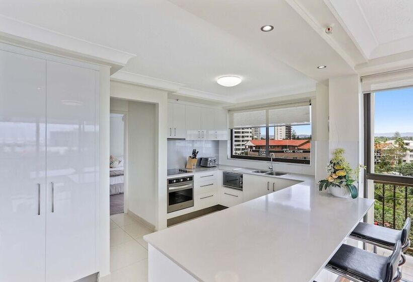 شقة 3 غرف, De Ville Apartments