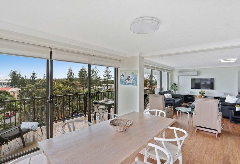 شقة 3 غرف, De Ville Apartments