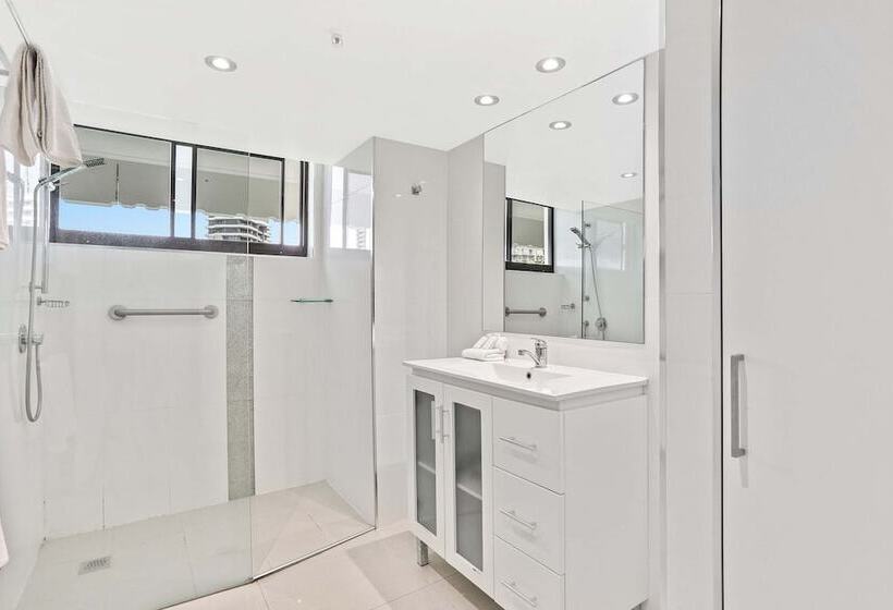 شقة 3 غرف, De Ville Apartments