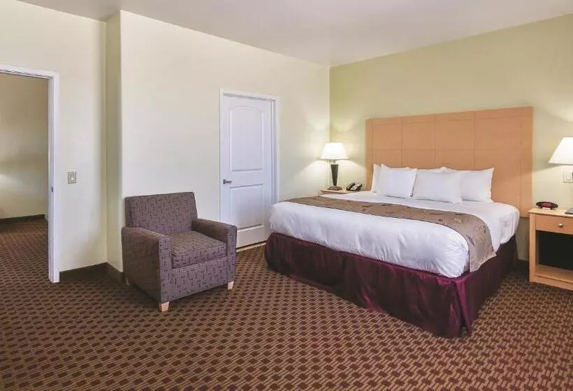キングサイズベッドのスタンダードルーム, La Quinta By Wyndham Odessa North