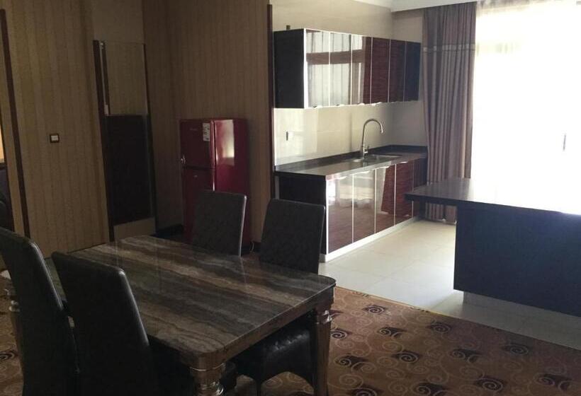 Presidentiële Suite, Lemigo