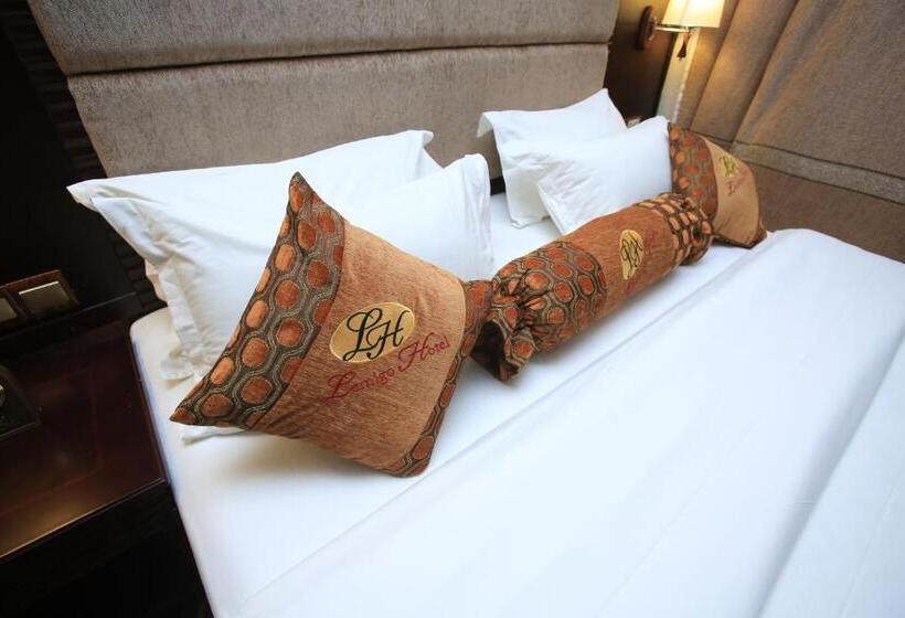 Deluxe Kamer, Lemigo