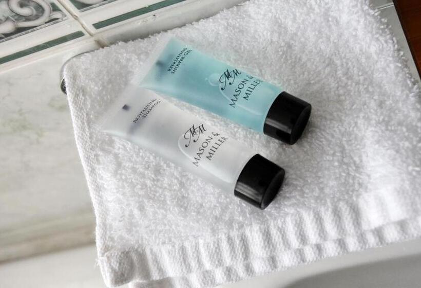 标准间, The Potters Arms