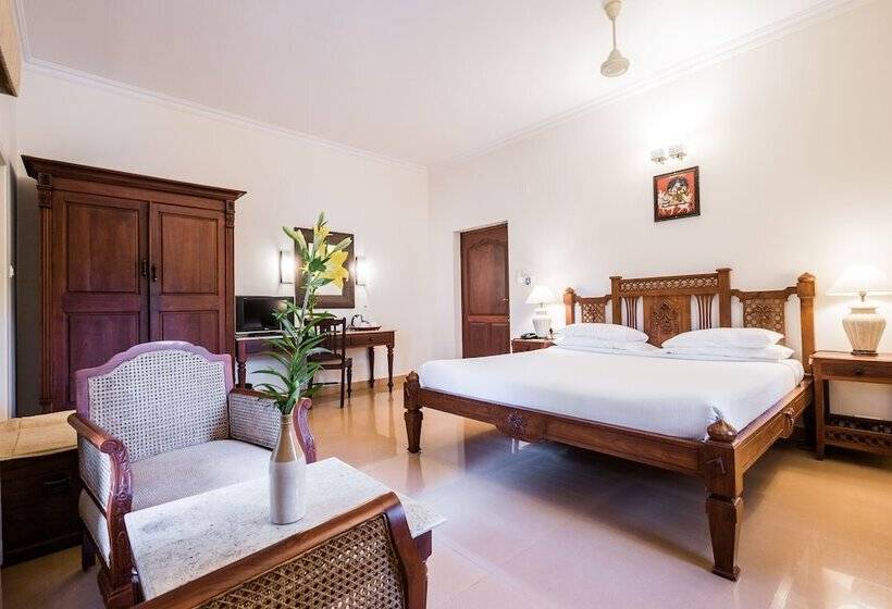 Quarto superior, Tissa's Inn