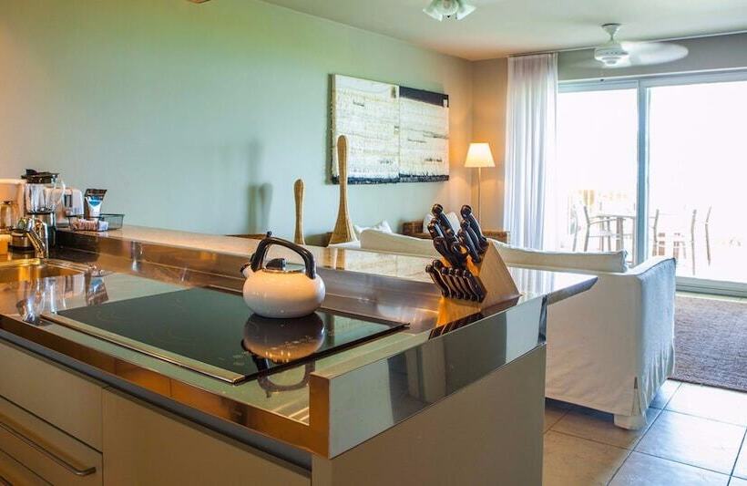 استودیوی استاندارد با چشمانداز دریا, Le Vele Resort