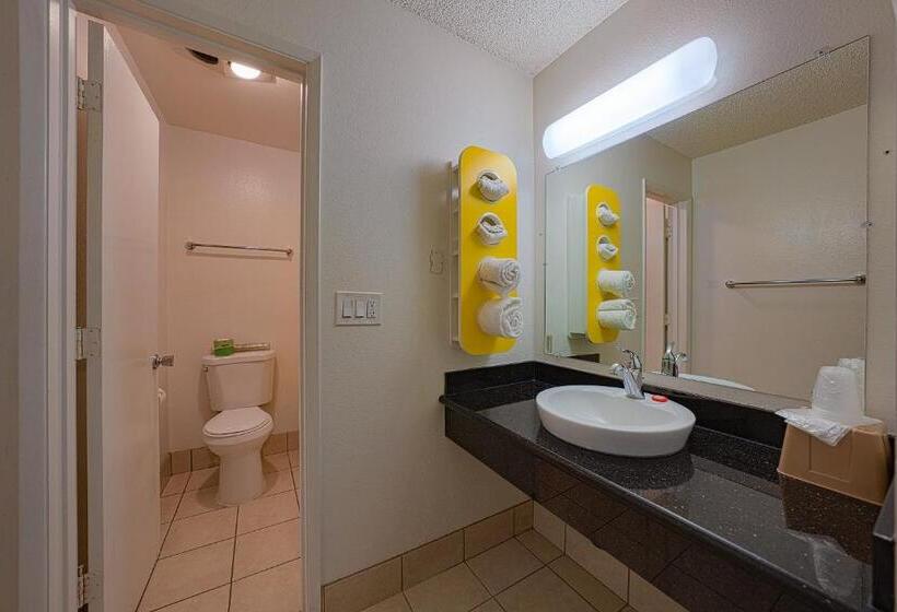 Номер Стандарт, Motel 6saint Helens, Or