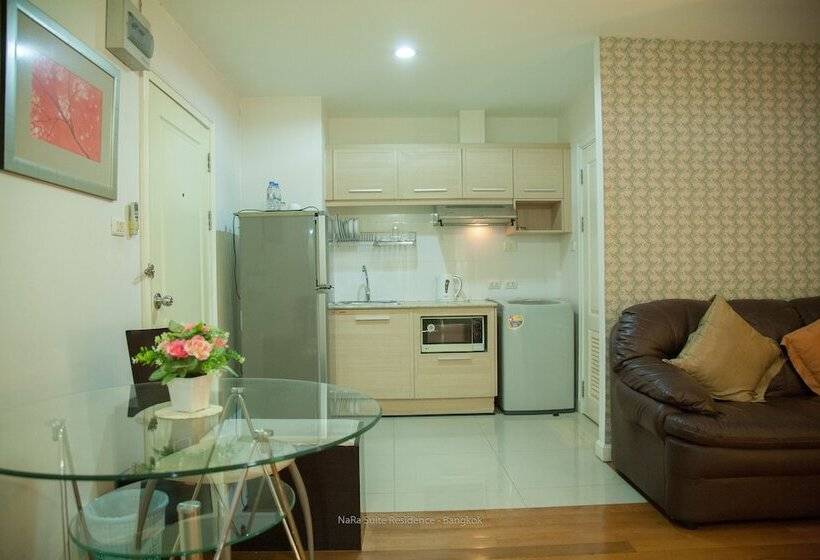 Escritório Deluxe, Nara Suite Residence Bangkok