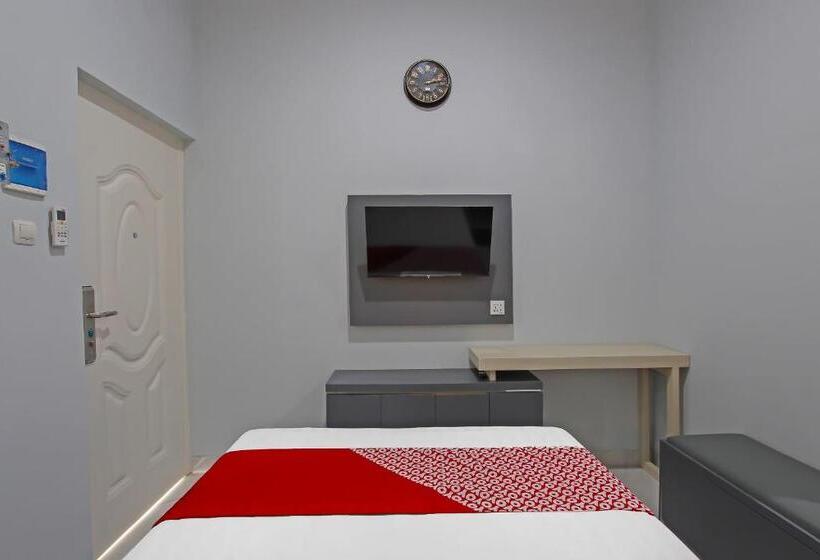 Номер Deluxe, Capital O 92105 A Shanti Inn