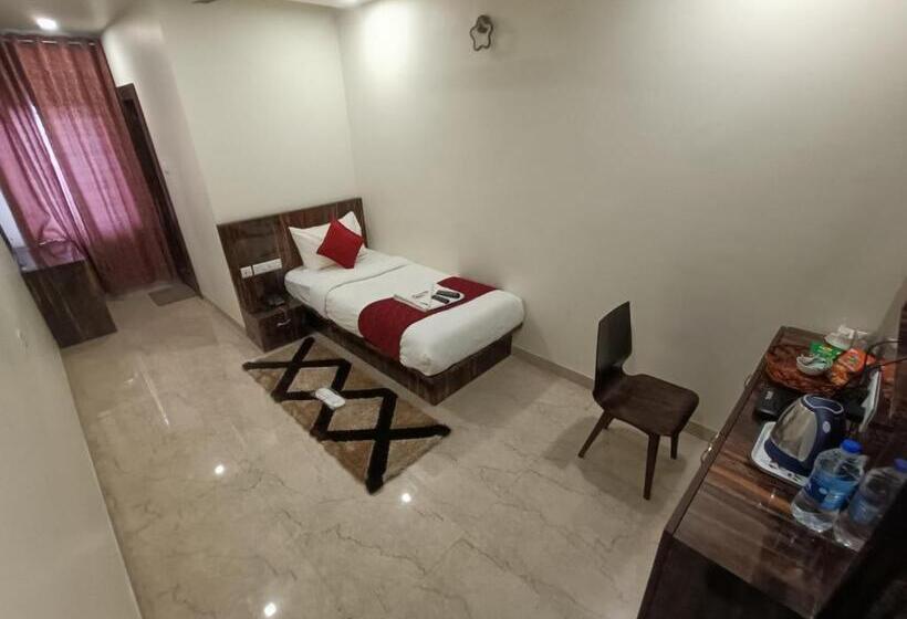 חדר סטנדרט יחיד, New Srs