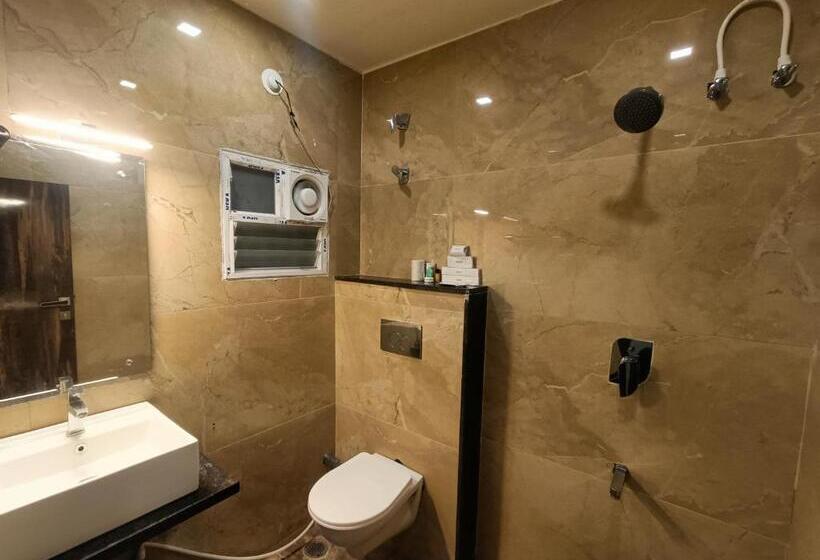 חדר סופריור יחיד, New Srs