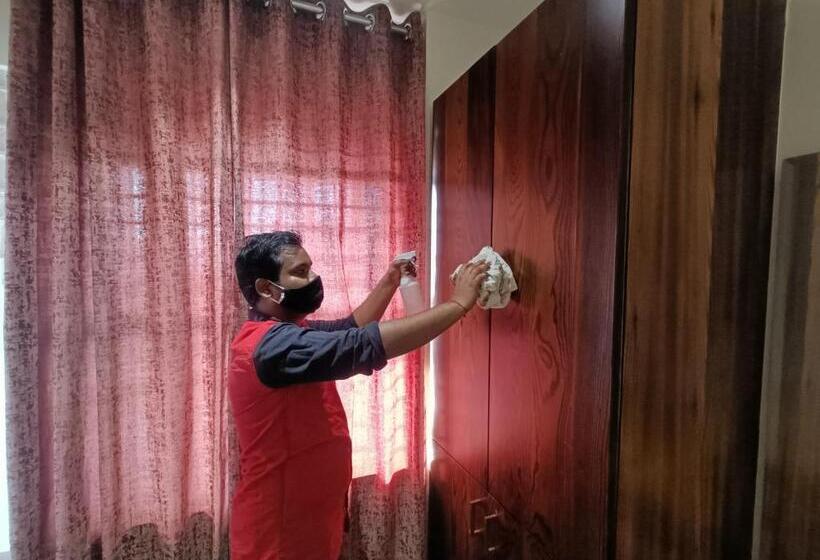 חדר דלוקס, New Srs