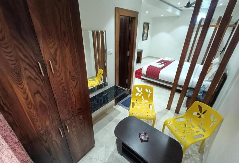 חדר דלוקס, New Srs