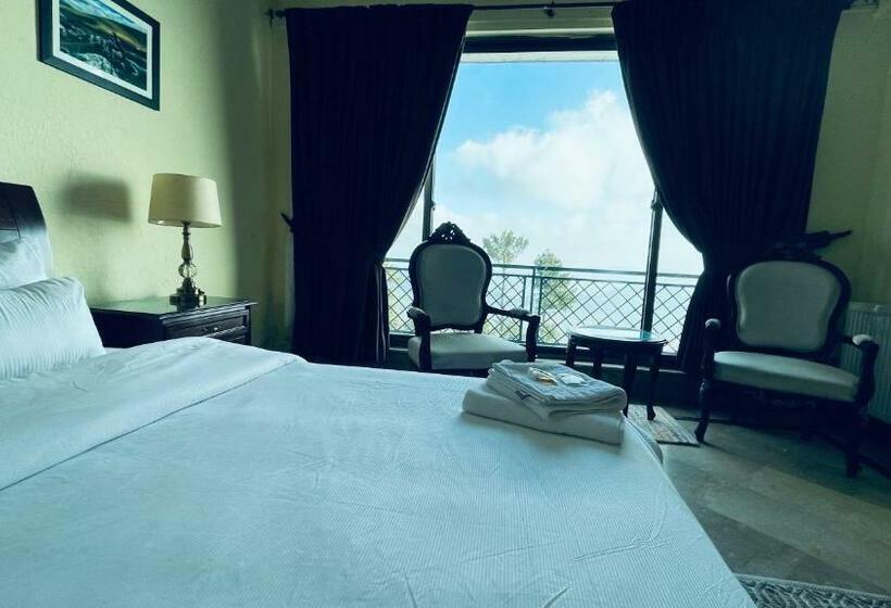 سوییت با چشمانداز کوه, White House Cottages